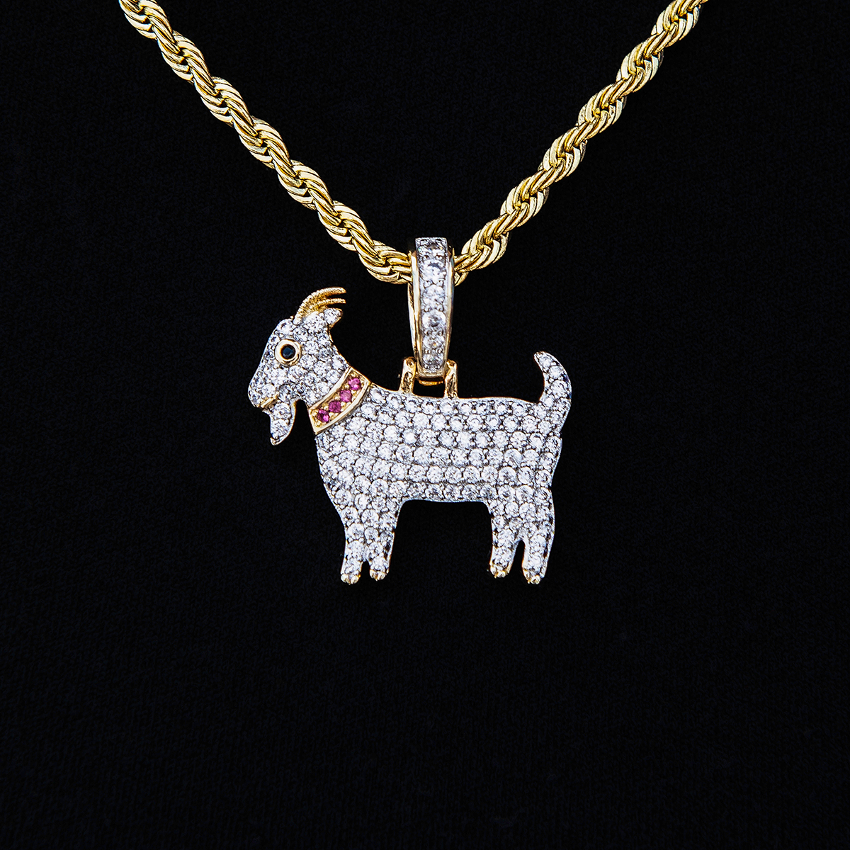 GLD Men Micro GOAT Pendant in Yellow Gold