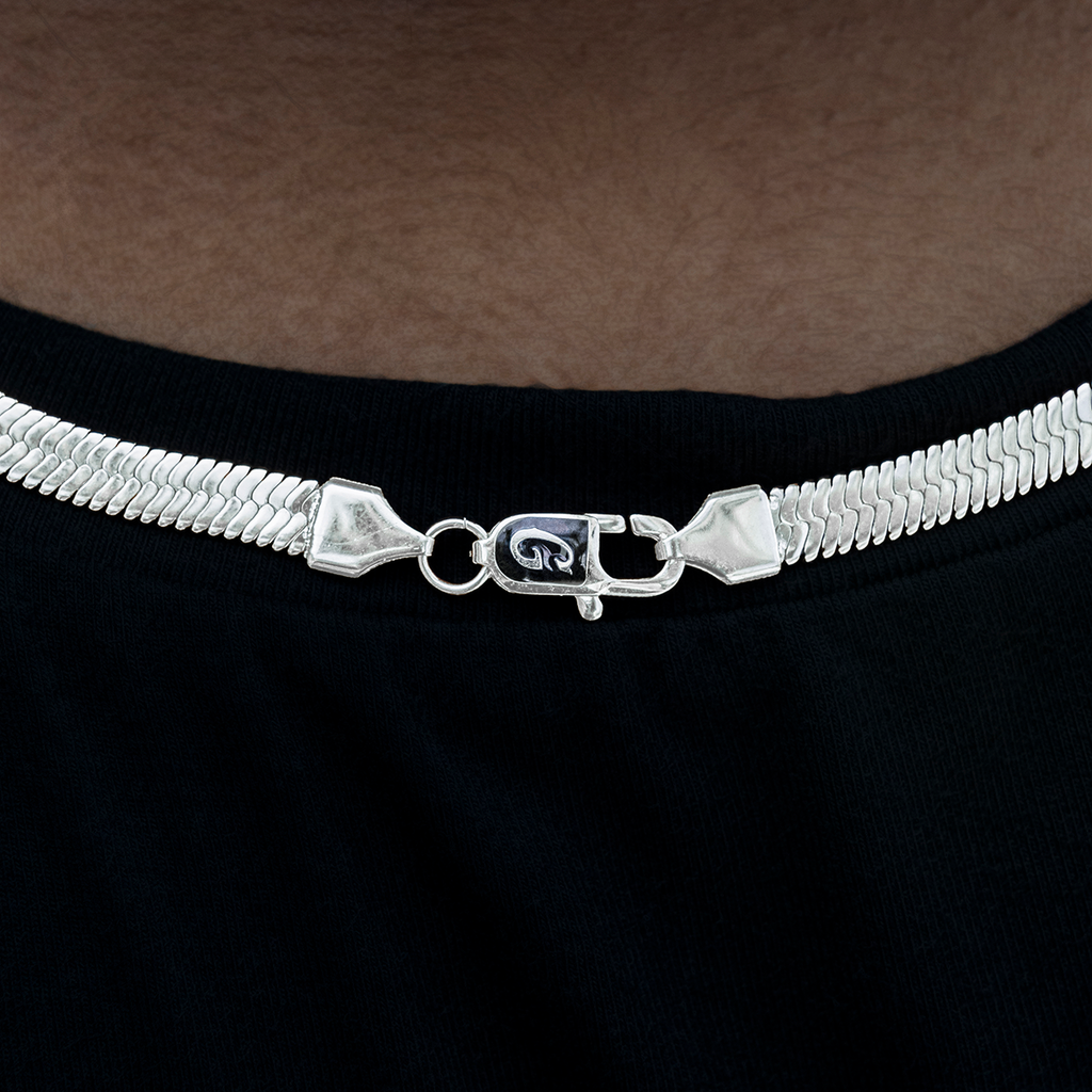 GLD PROMO - WOMEN Herringbone Necklace in White Gold- 8mm