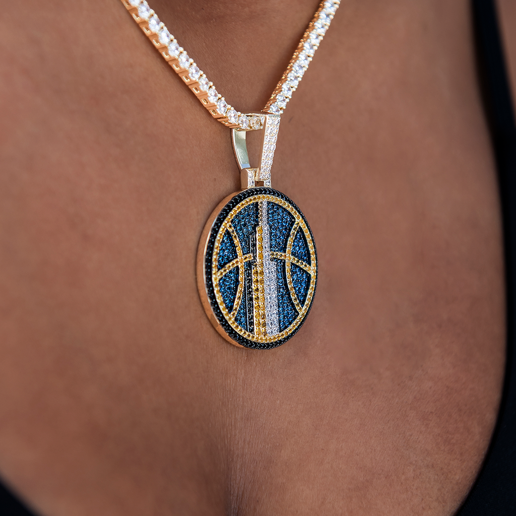 GLD Women Chicago Sky Official WNBA Logo Pendant Yellow Gold