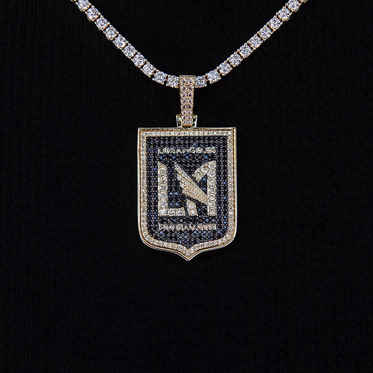 GLD Men Los Angeles FC Official MLS Logo Pendant in Yellow Gold