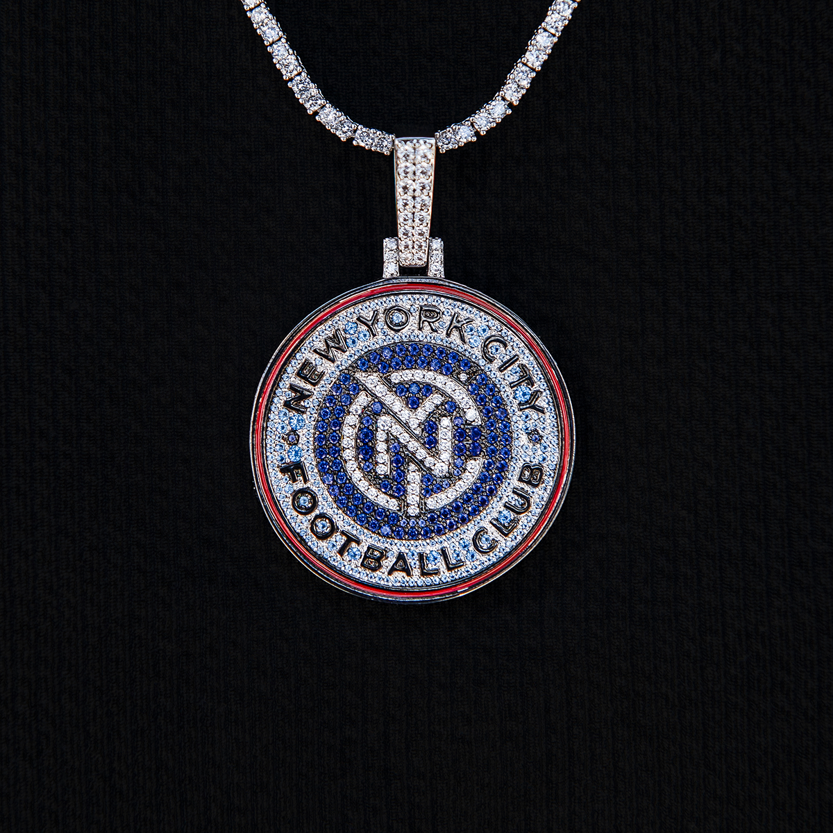 GLD Men New York City FC Official MLS Logo Pendant in White Gold