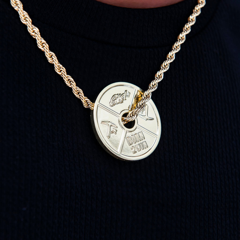 GLD Men Weight Plate Pendant in Yellow Gold