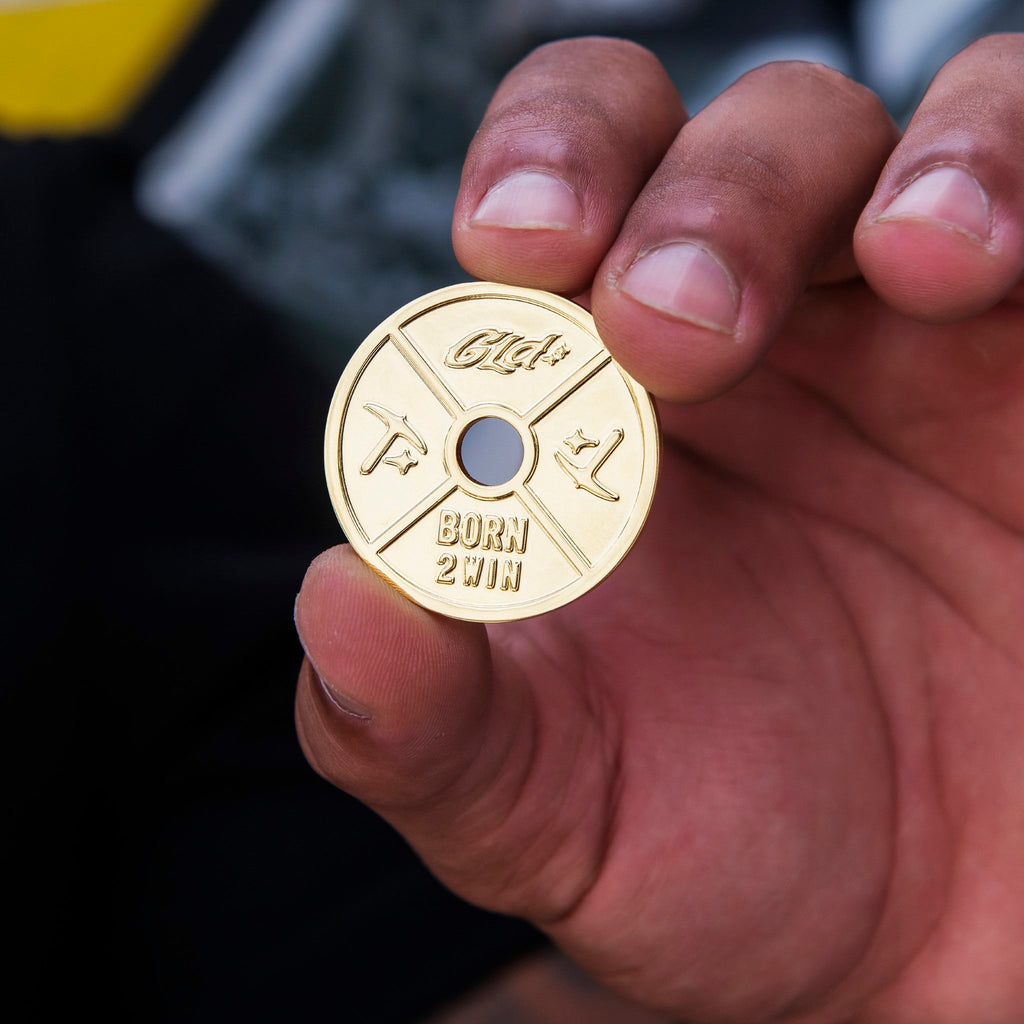 GLD Men Weight Plate Pendant in Yellow Gold