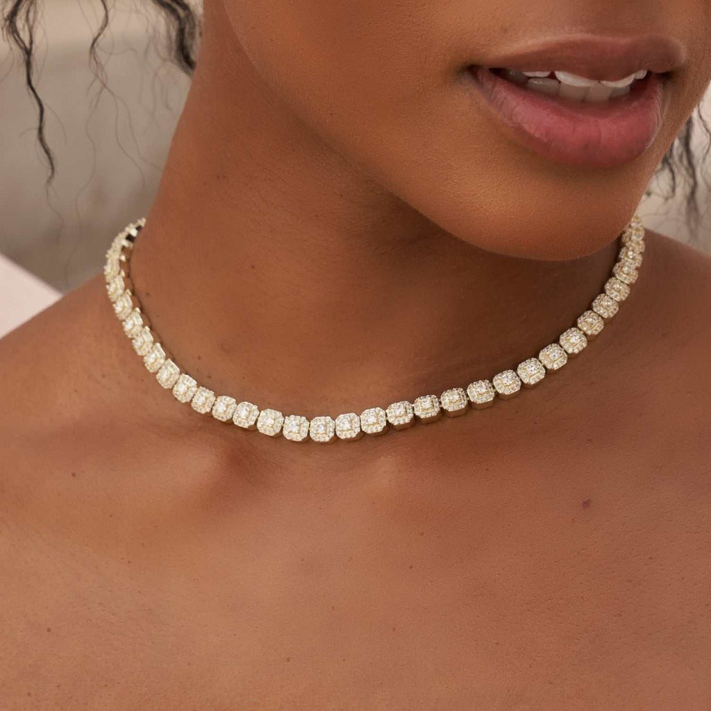 GLD PROMO - WOMEN Micro Clustered Tennis Necklace in Yellow Gold