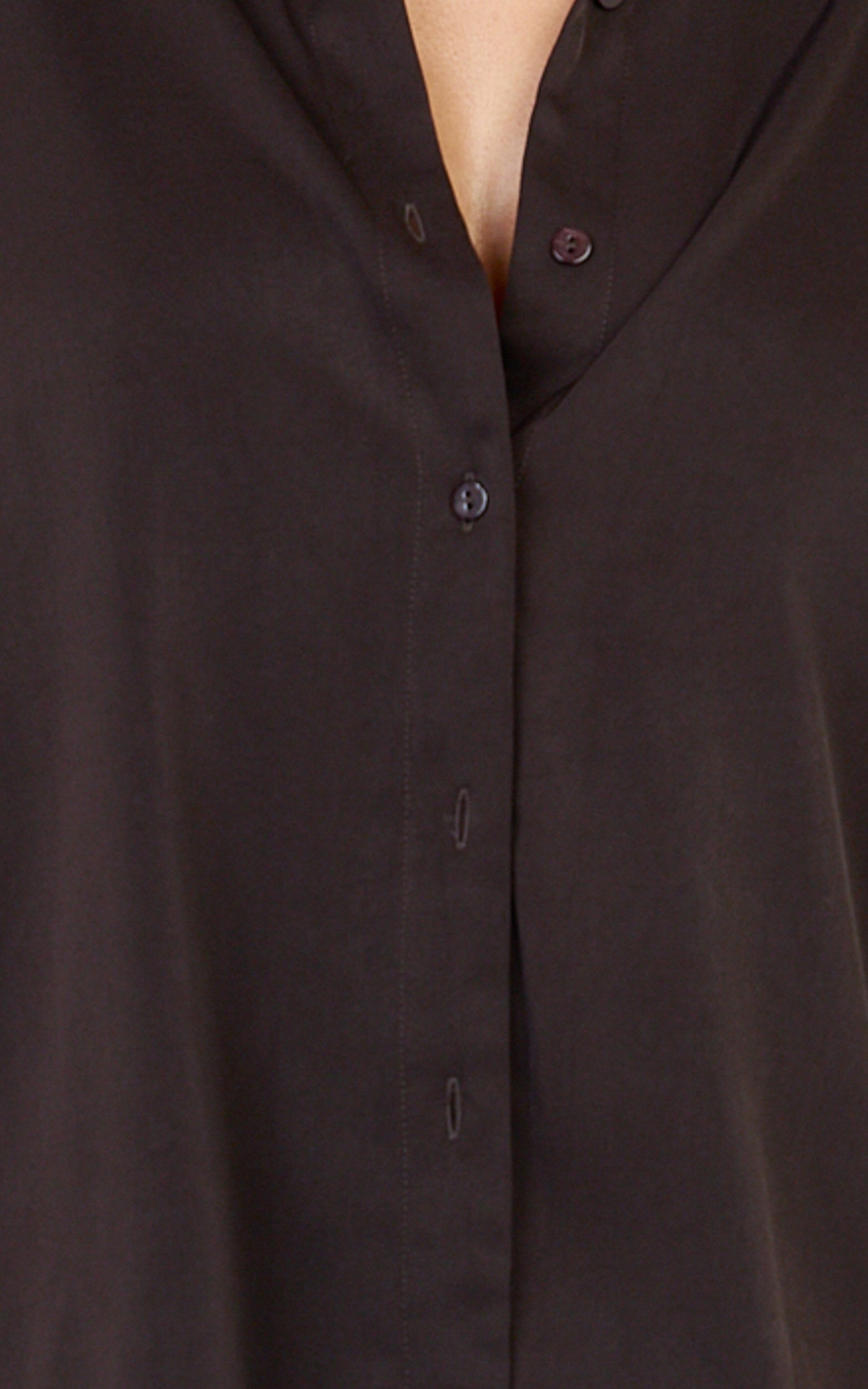 Robyn Shirt - Button Front Short Sleeve Shirt in Chocolate