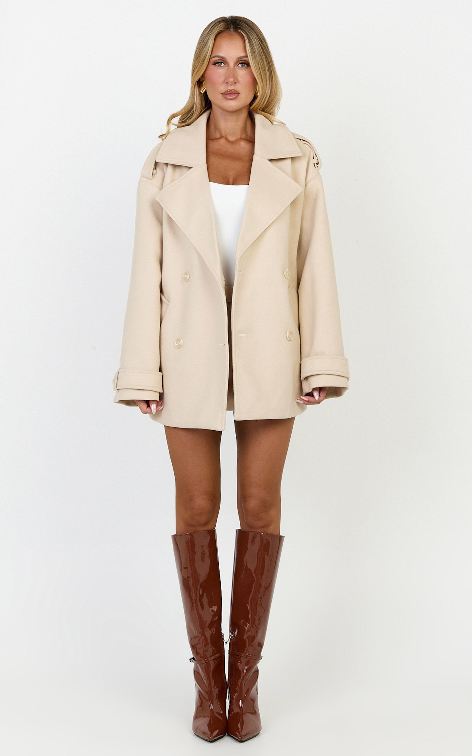 Saskia Coat - Double Breasted Short Wool Like Coat in Cream