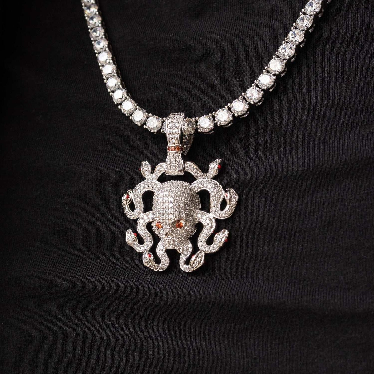 GLD PROMO Medusa Skull Pendant