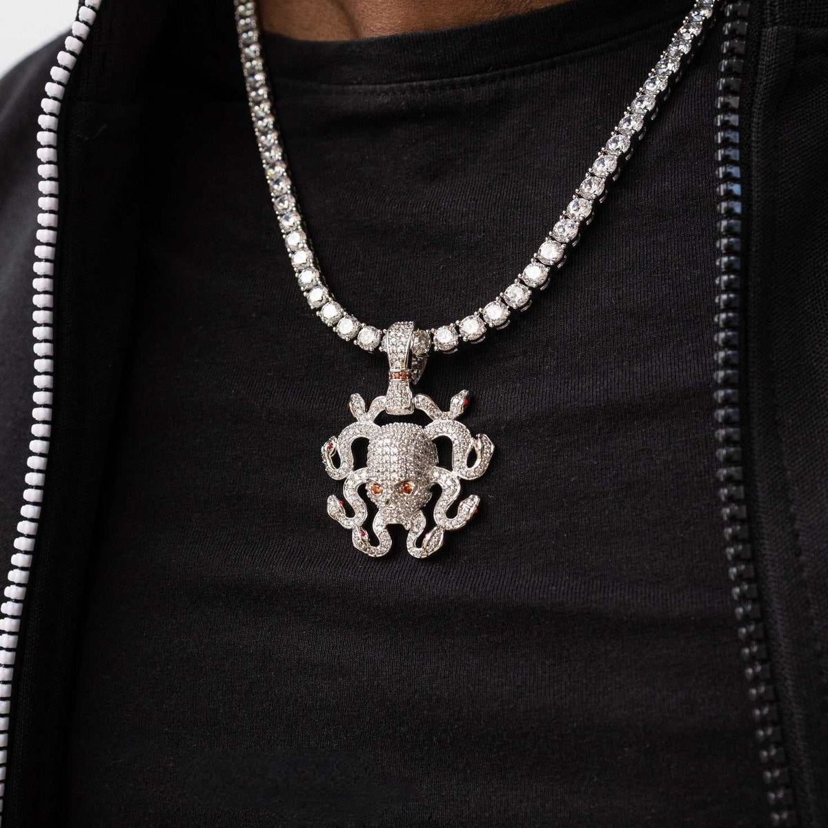 GLD PROMO Medusa Skull Pendant