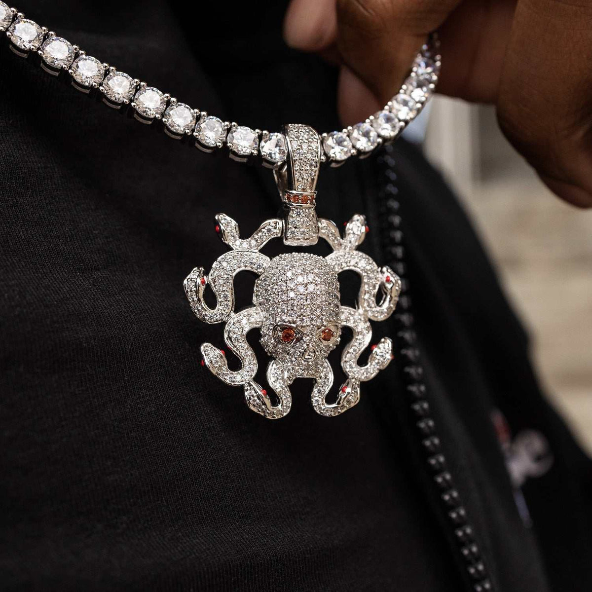 GLD PROMO Medusa Skull Pendant