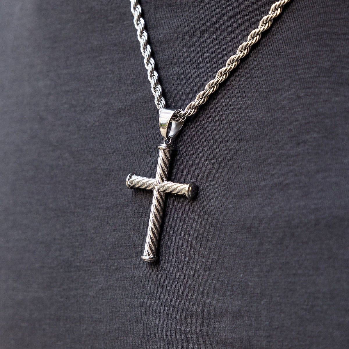 GLD Men Twisted Rope Cross Pendant in White Gold