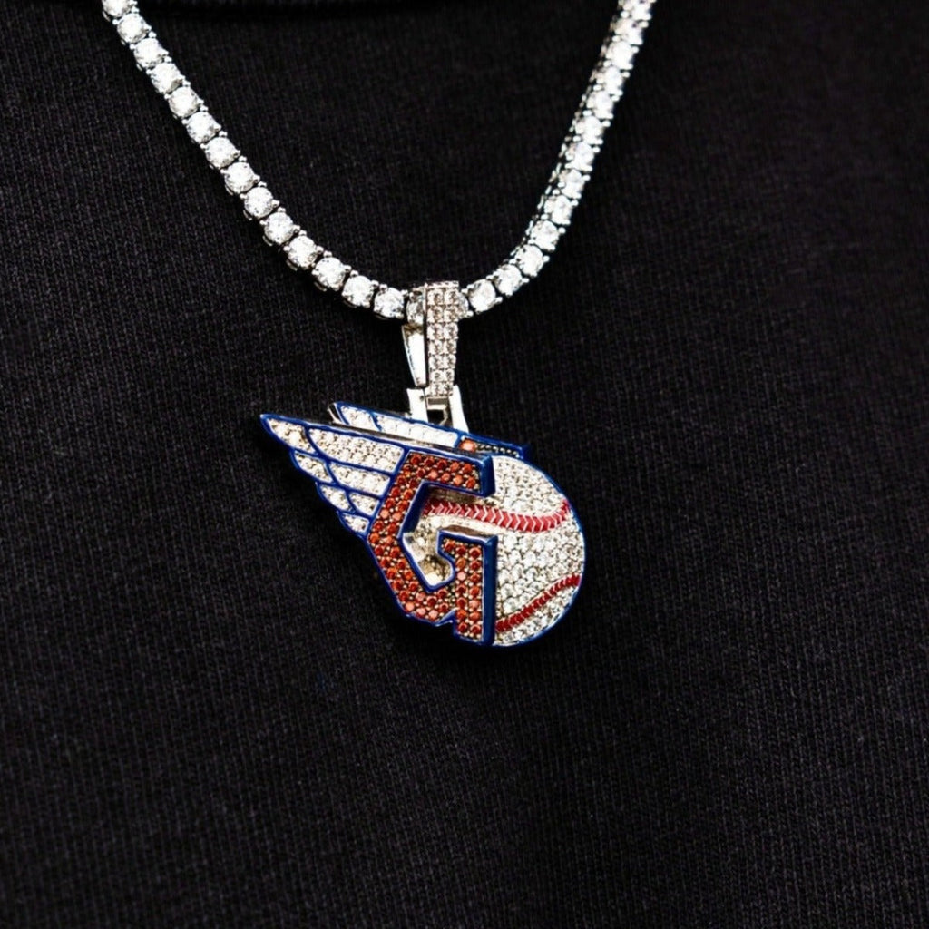 GLD Men Cleveland Guardians Official MLB Logo Pendant