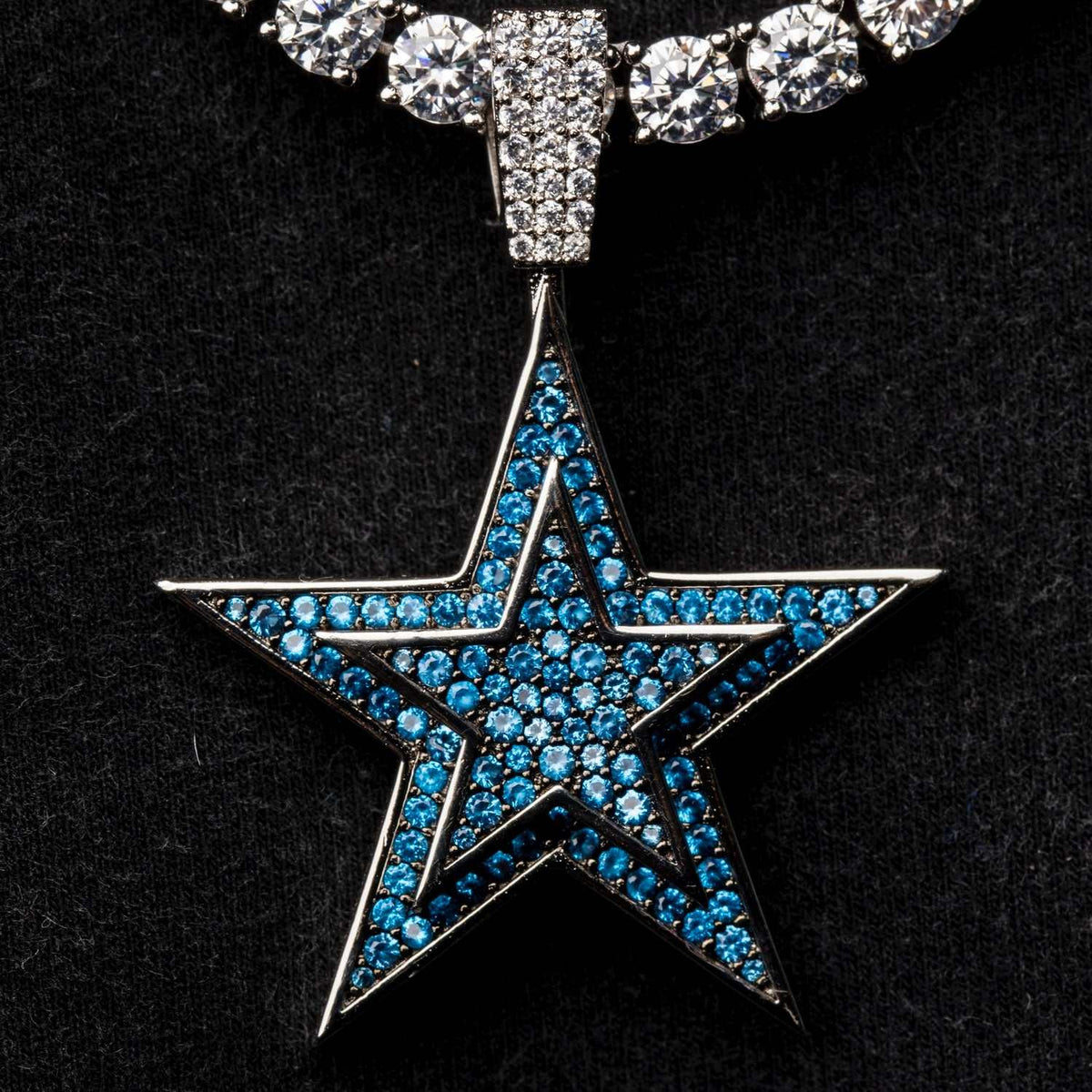 GLD PROMO Dallas Cowboys Official NFL Pendant