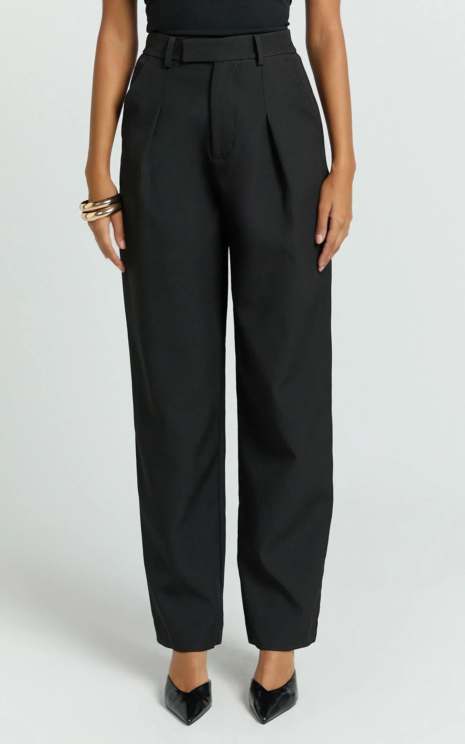 Ebby Pants - Barrel Leg High Waisted Pants in Black