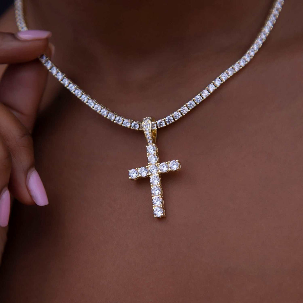 GLD Women Diamond Cross in Yellow Gold