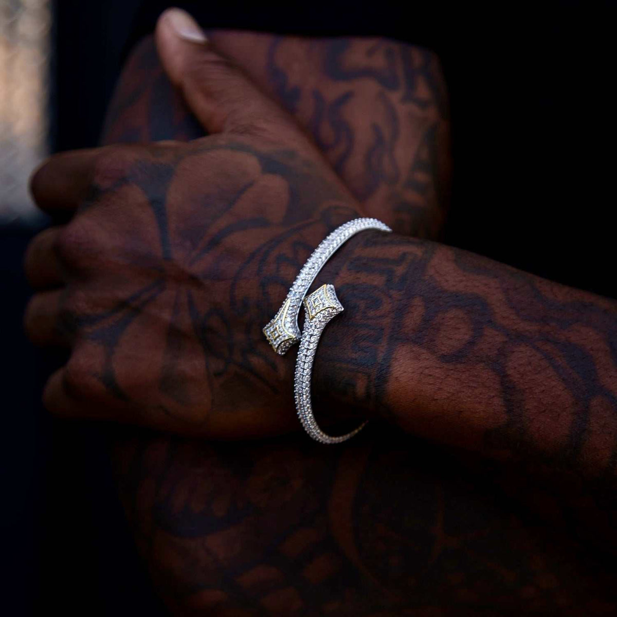 GLD PROMO Pave Star Wrap Bracelet