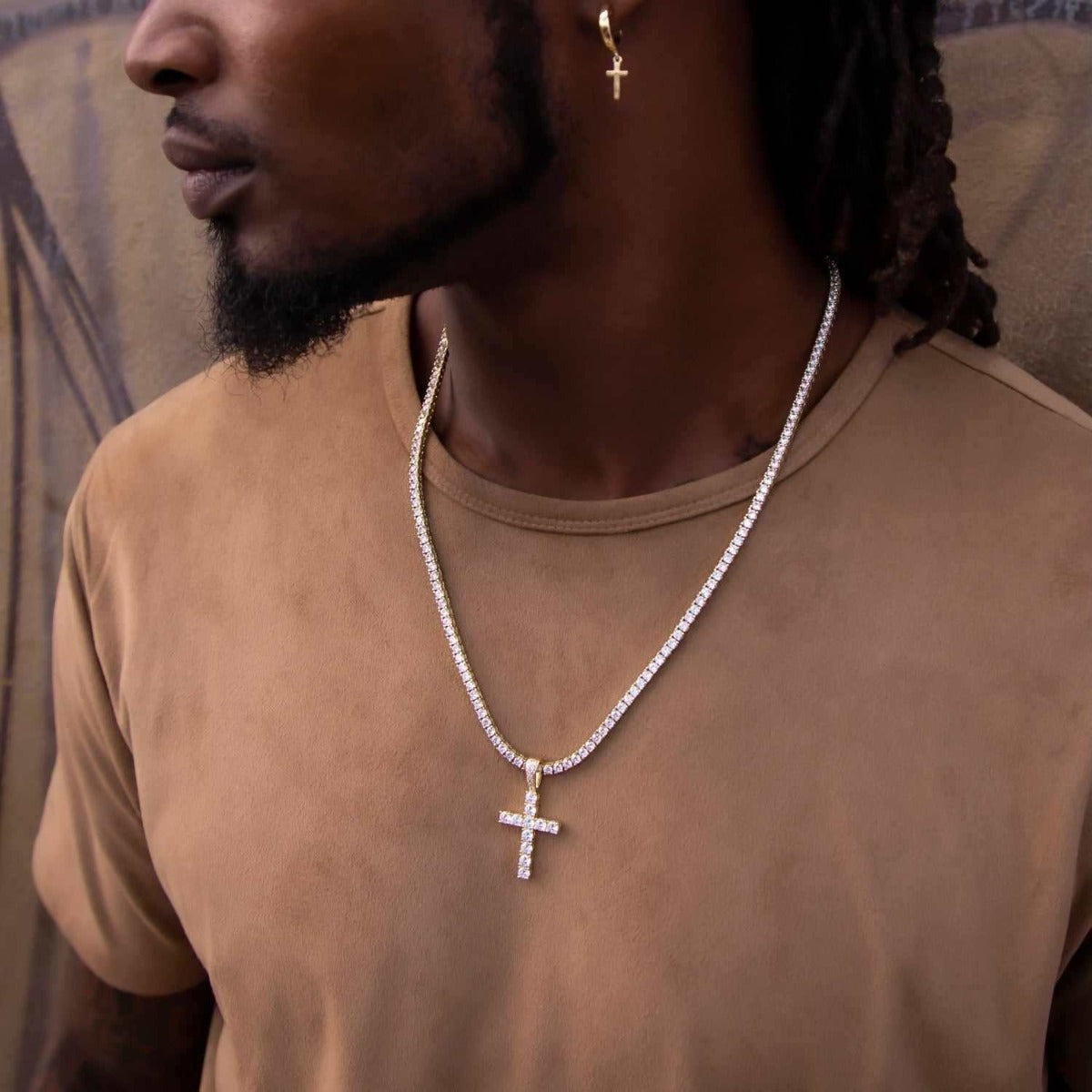 GLD Men Diamond Cross in Yellow Gold