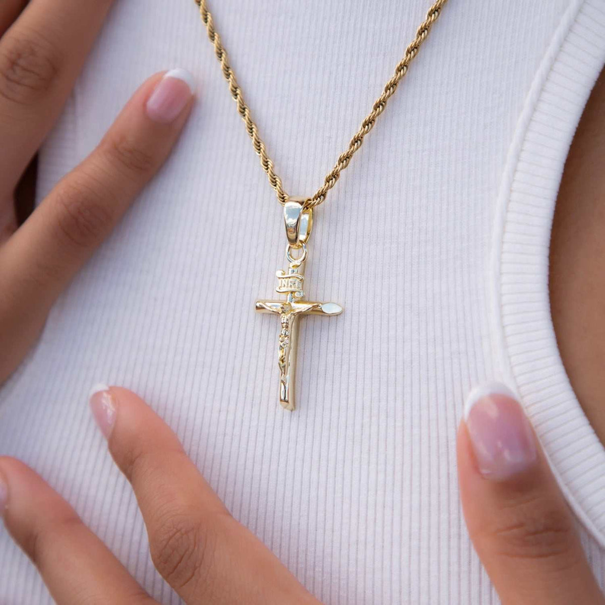 GLD PROMO - WOMEN Crucifix Cross Pendant in Yellow Gold