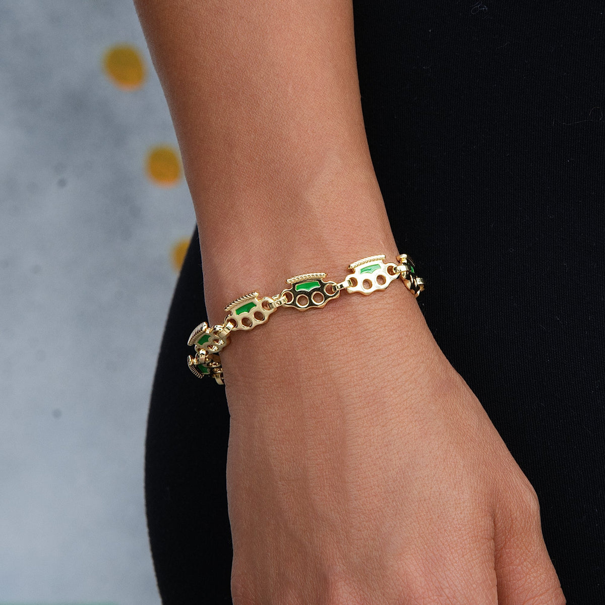GLD Women Poing Doré Micro Link Bracelet in Yellow Gold