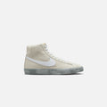 Nike Blazer Mid `77 SE EMB - Summit White / Phantom / Mica Green