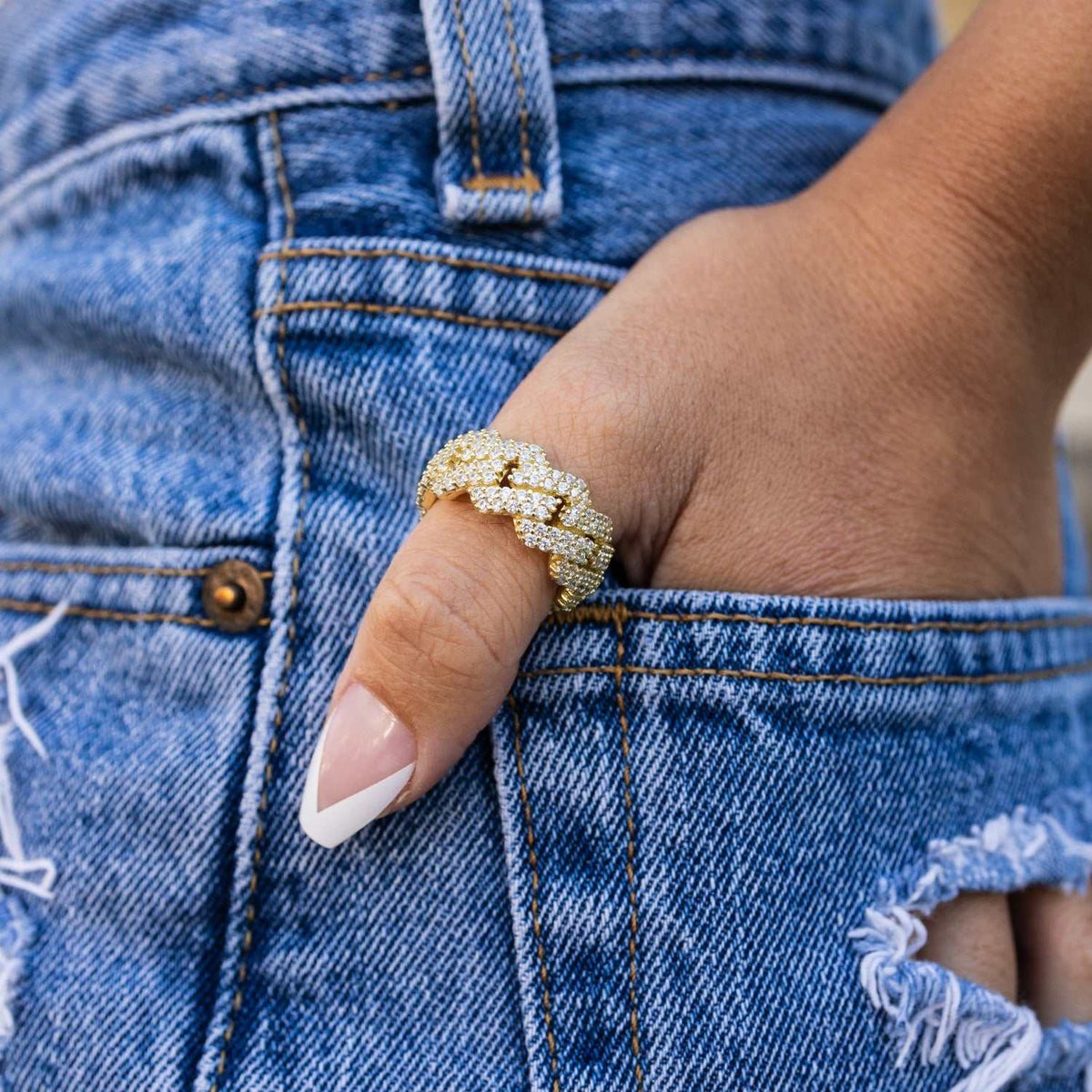 GLD Women Diamond Prong Ring in Yellow Gold Vermeil