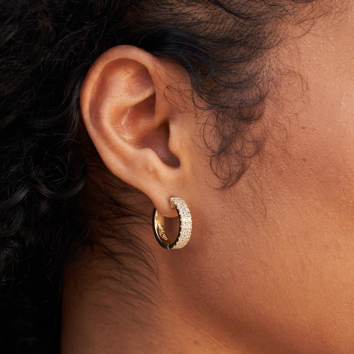 GLD PROMO - WOMEN Double Row Hoop Earrings in Yellow Gold