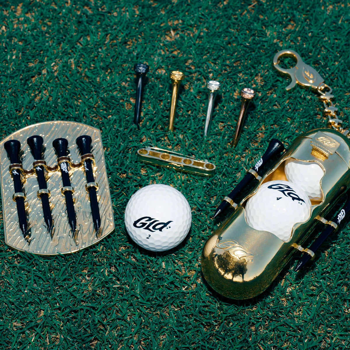 GLD Women Golf Tee Pendant in White Gold