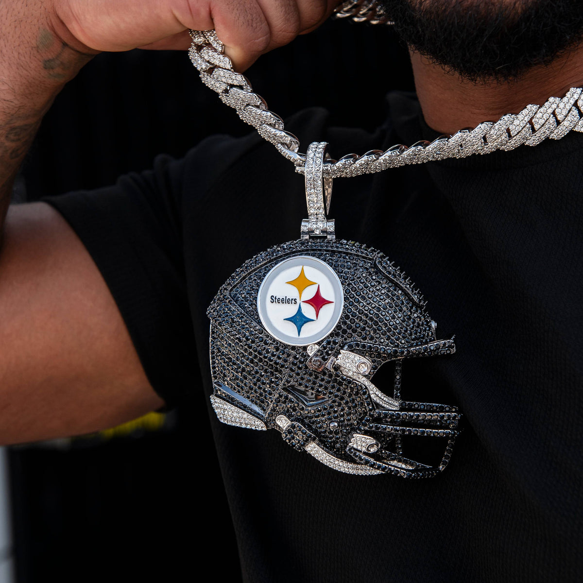 GLD Men Giant Pittsburgh Steelers Official NFL Helmet Pendant