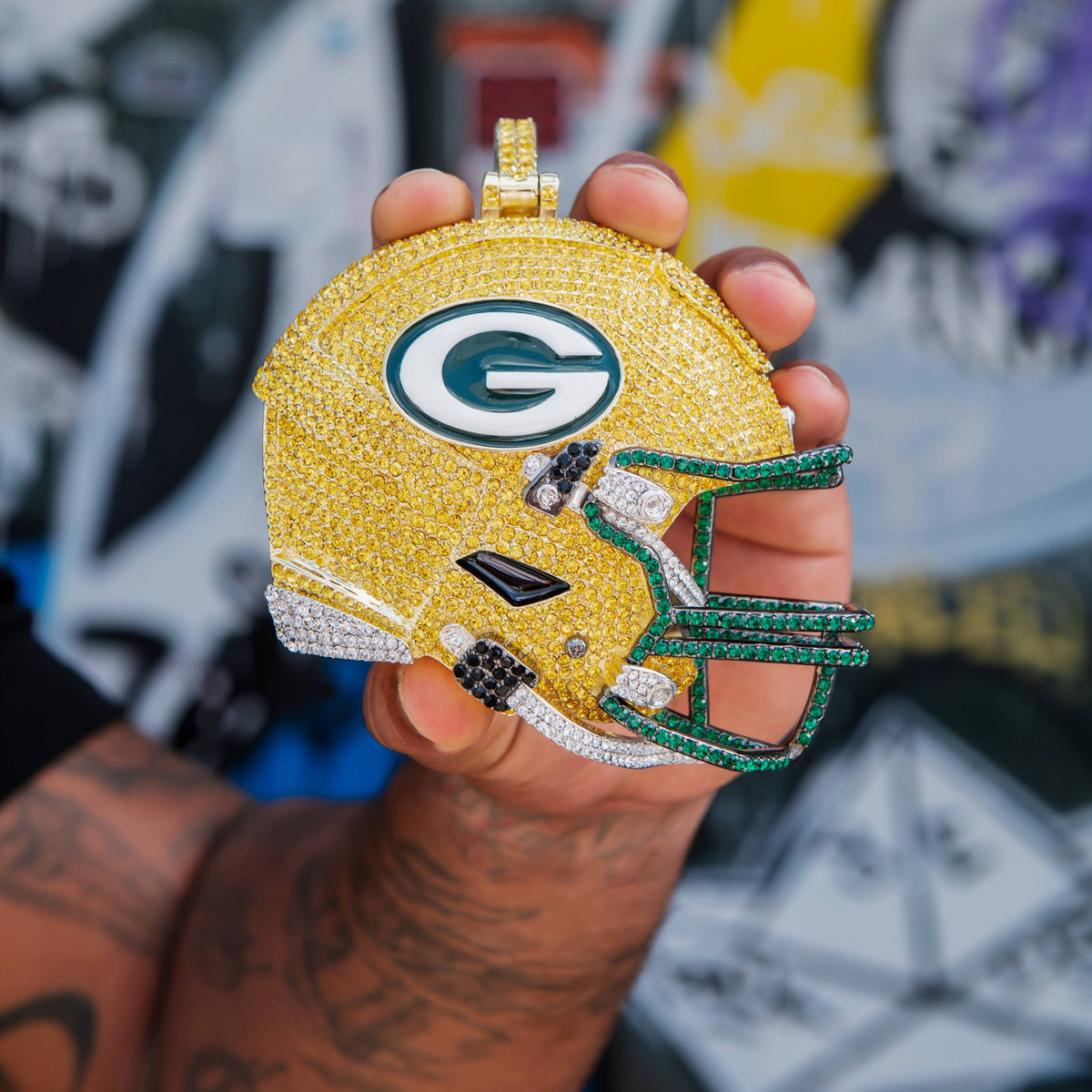 GLD Men Giant Green Bay Packers Official NFL Helmet Pendant