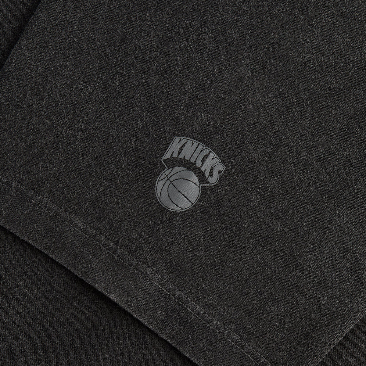 Kith for the New York Knicks Patrick Ewing Vintage Tee - Black