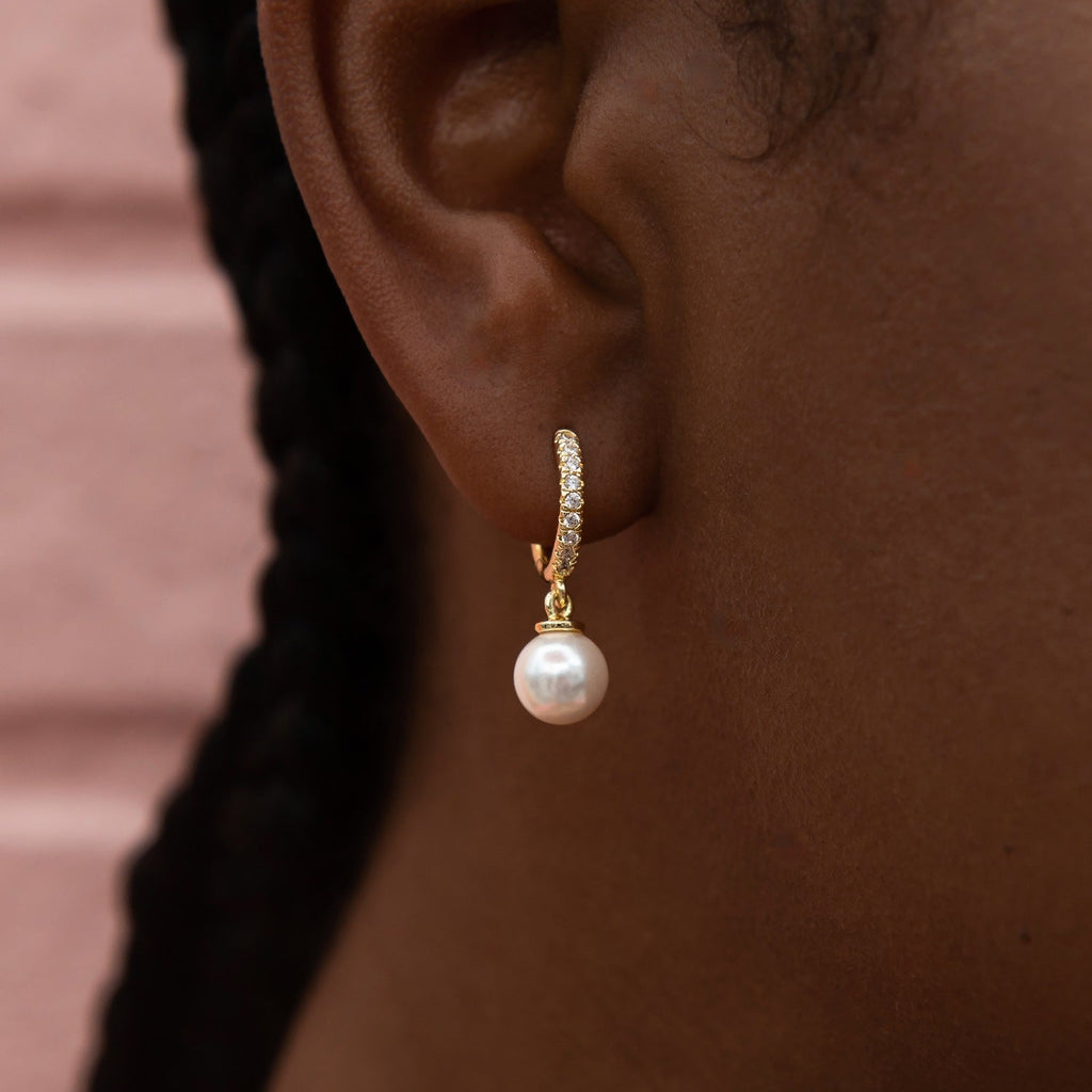 GLD Women GLD Pave Extra Small Huggie Hoop Pearl Drop Earrings in Yellow Gold