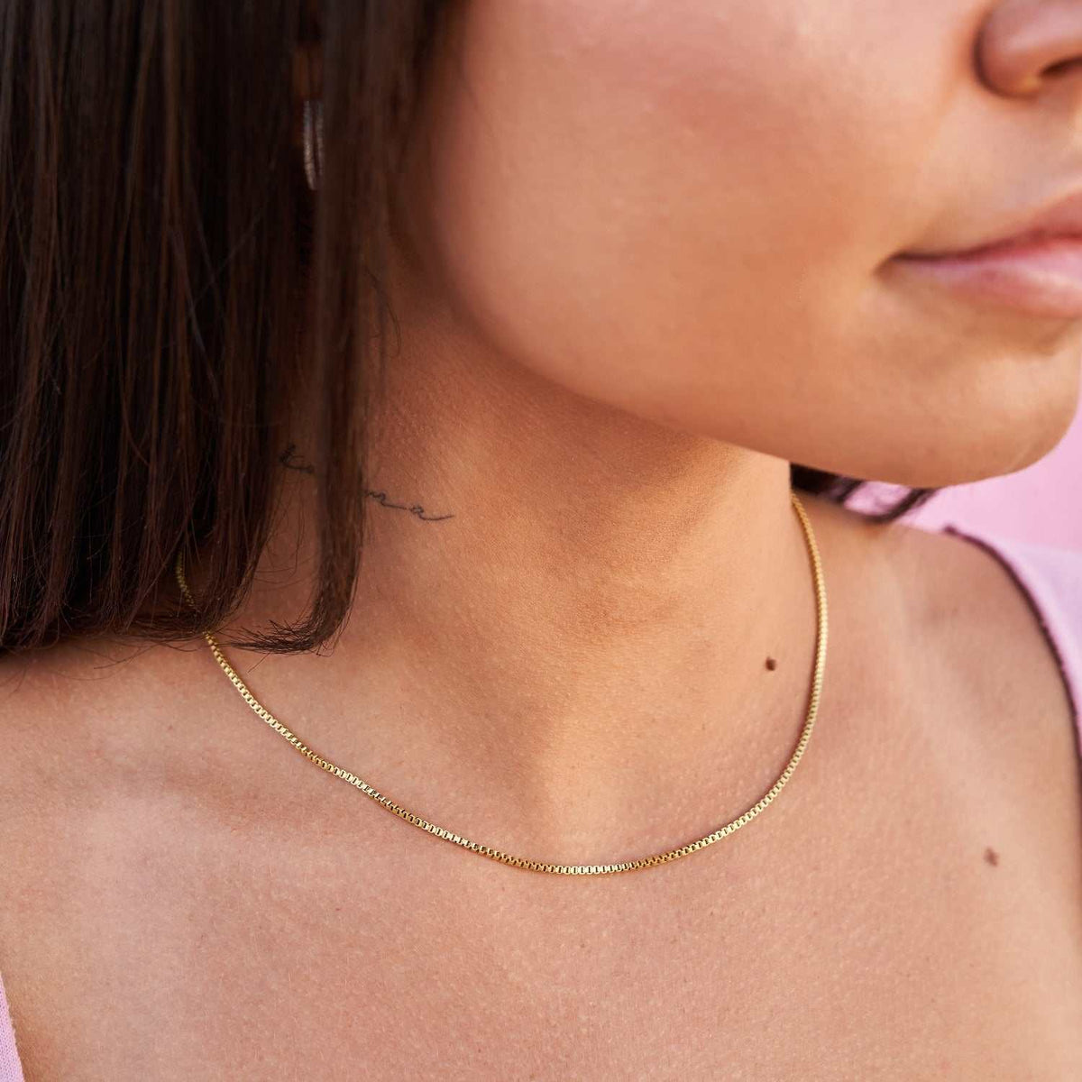 GLD PROMO - WOMEN Micro Box Chain Necklace in Yellow Gold