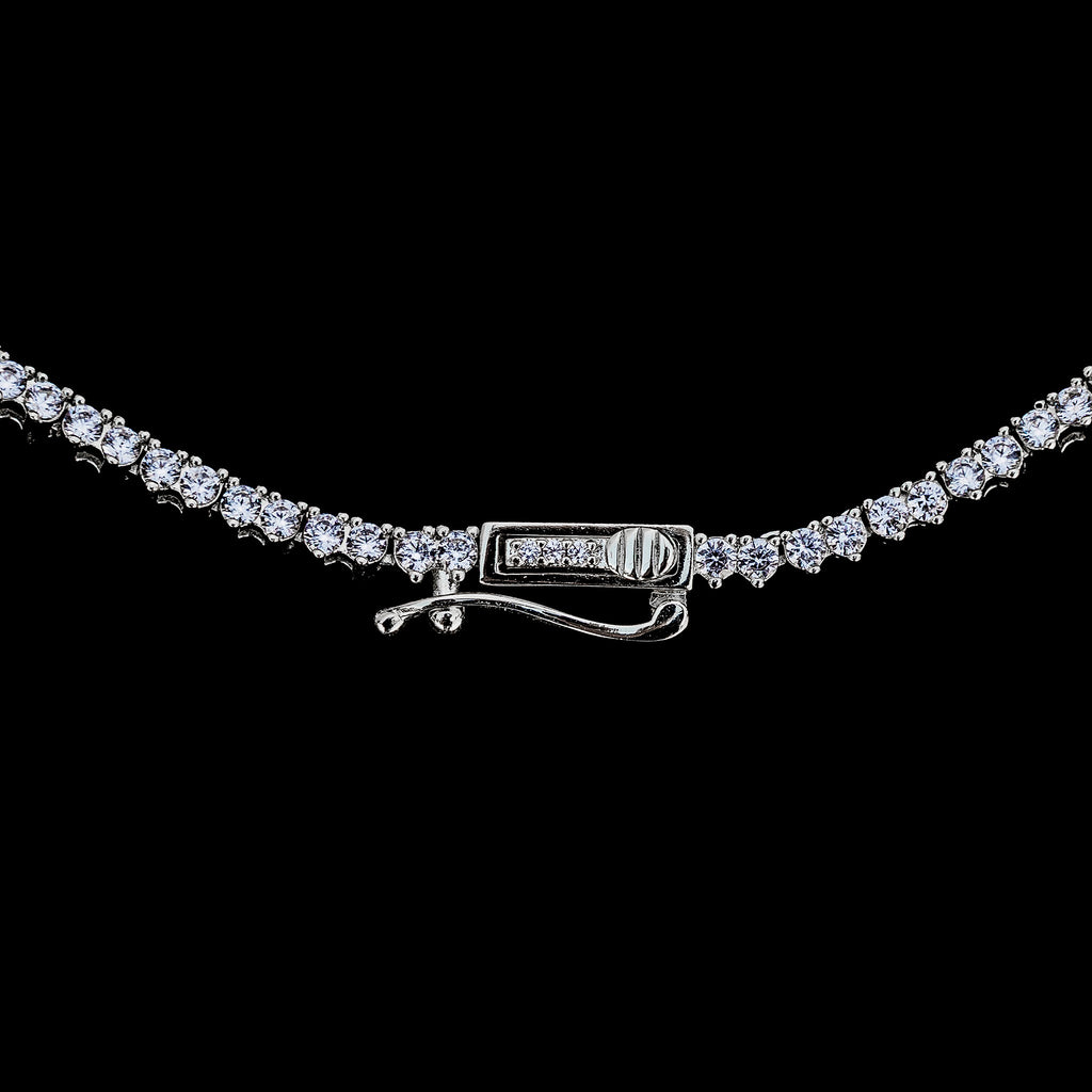 GLD Women 3 Prong Tennis Necklace in White Gold -2mm