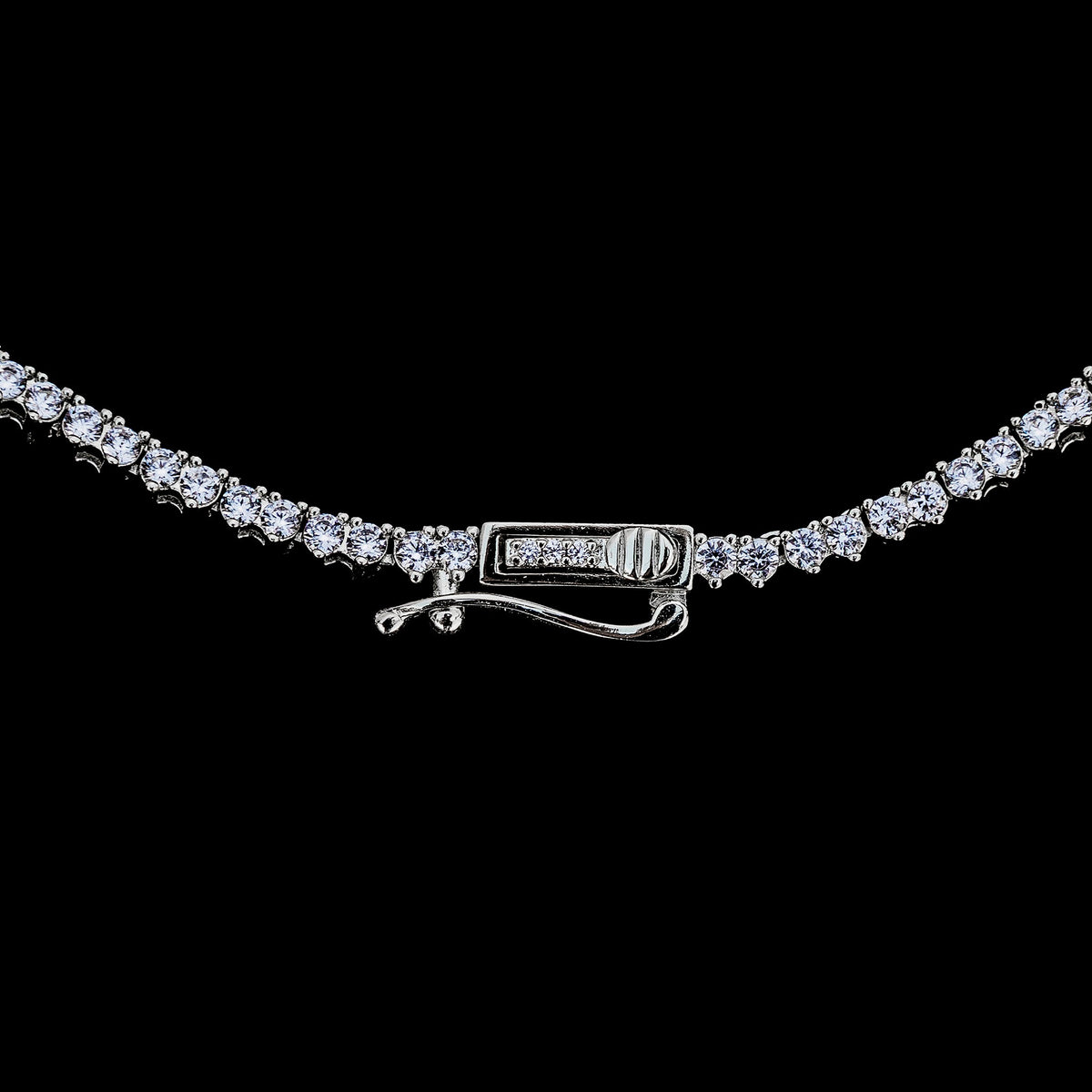 GLD Women 3 Prong Tennis Necklace in White Gold -2mm