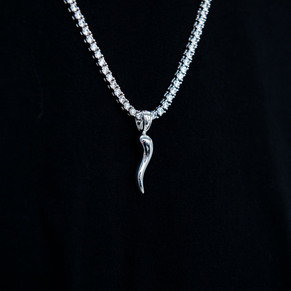GLD Men Italian Horn Pendant in White Gold