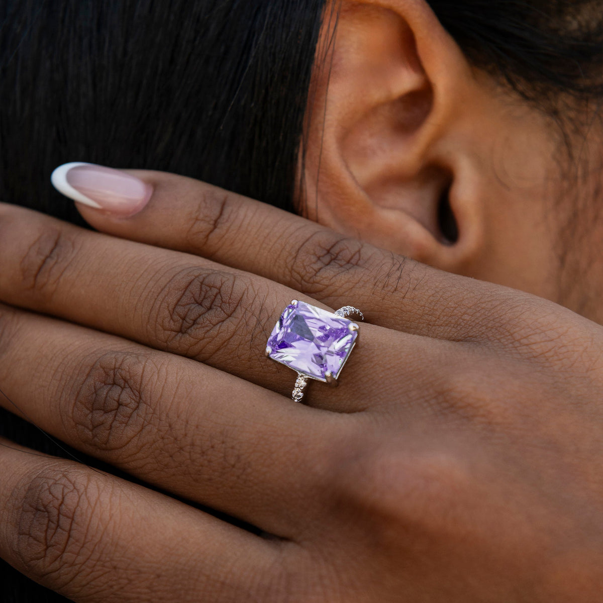GLD Women Purple Cocktail Ring in White Gold Vermeil
