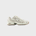 New Balance 740 - Dark Mushroom / Angora