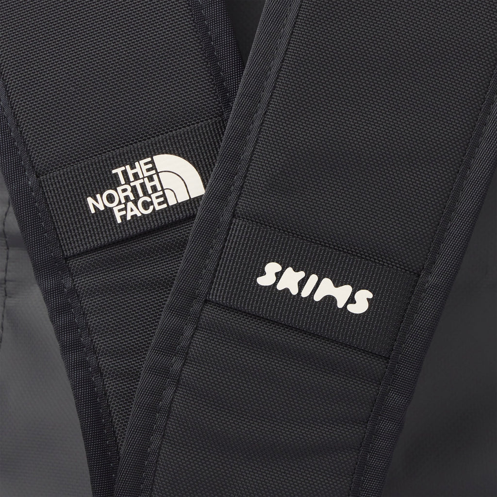 The North Face x SKIMS Small Base Camp Duffel - Onyx