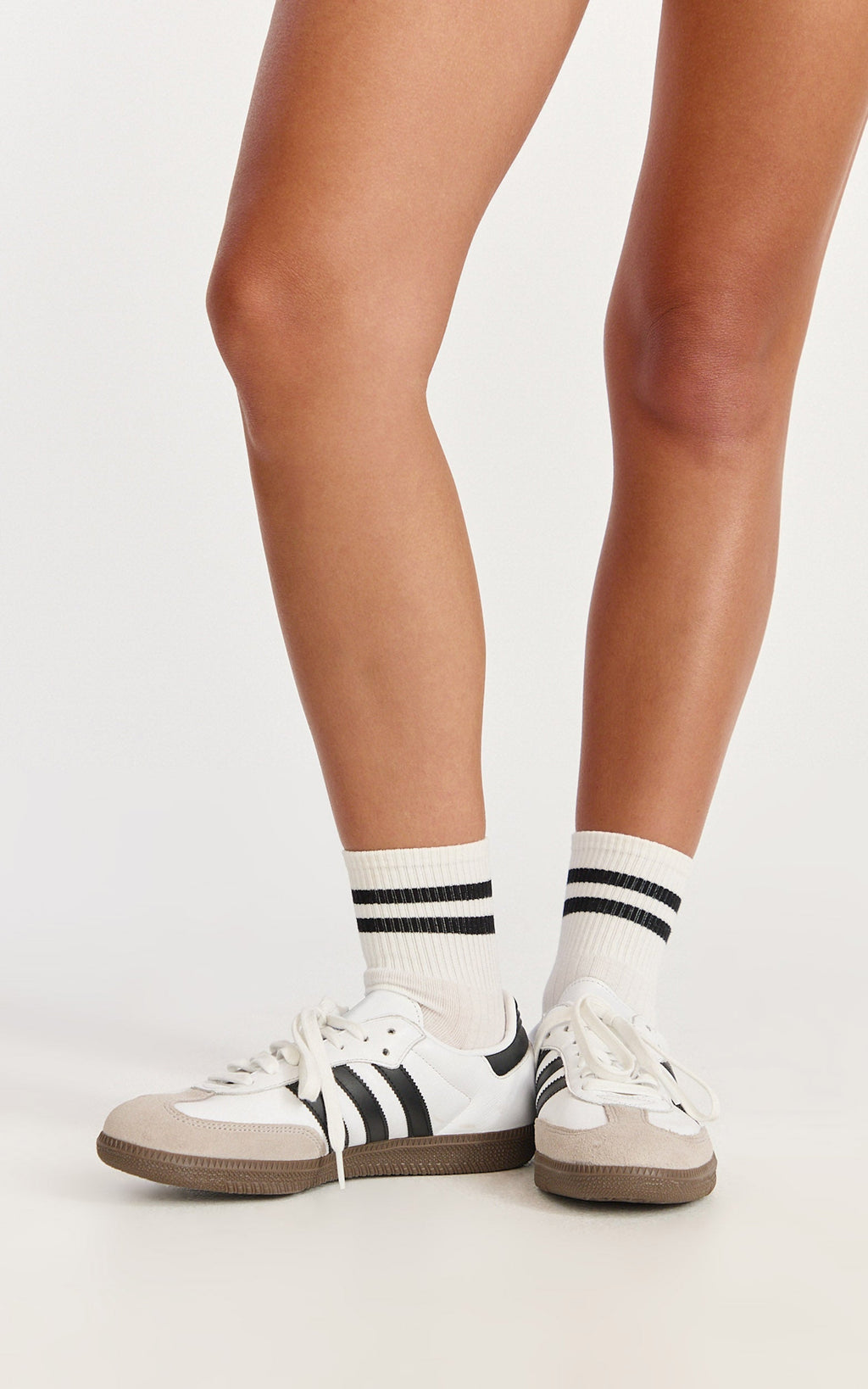 Vasilisa Crew Socks - Pack of 2 in White/Black