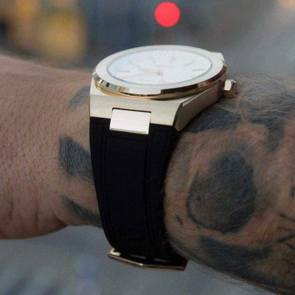 GLD Men 42MM Alpha Era® Gold w/ Rubber Strap