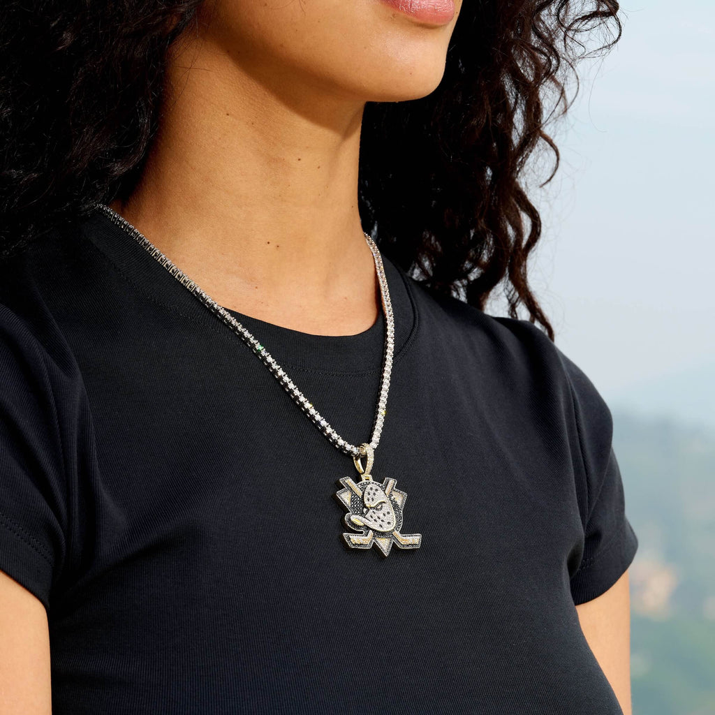GLD Women Anaheim Ducks Official NHL Logo Pendant in Yellow Gold