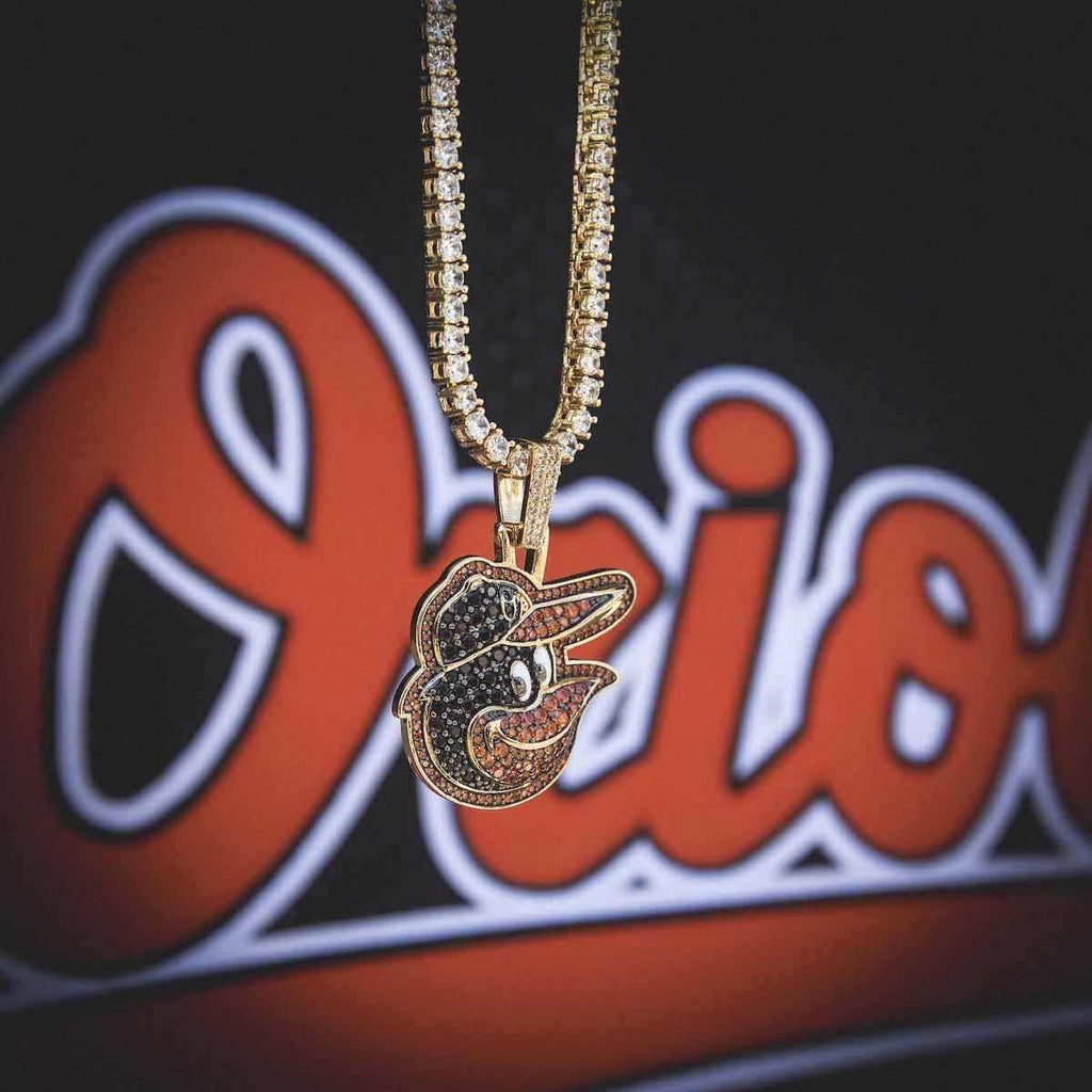 GLD Men Baltimore Orioles Official MLB Logo Pendant