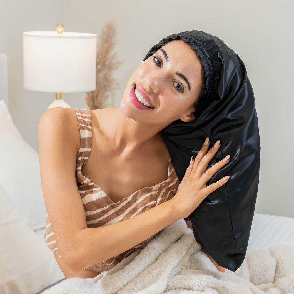 Blissy Cascade Bonnet - Black