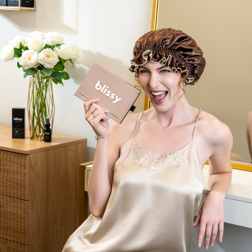 Blissy Ruffle Bonnet - Taupe/Chocolate