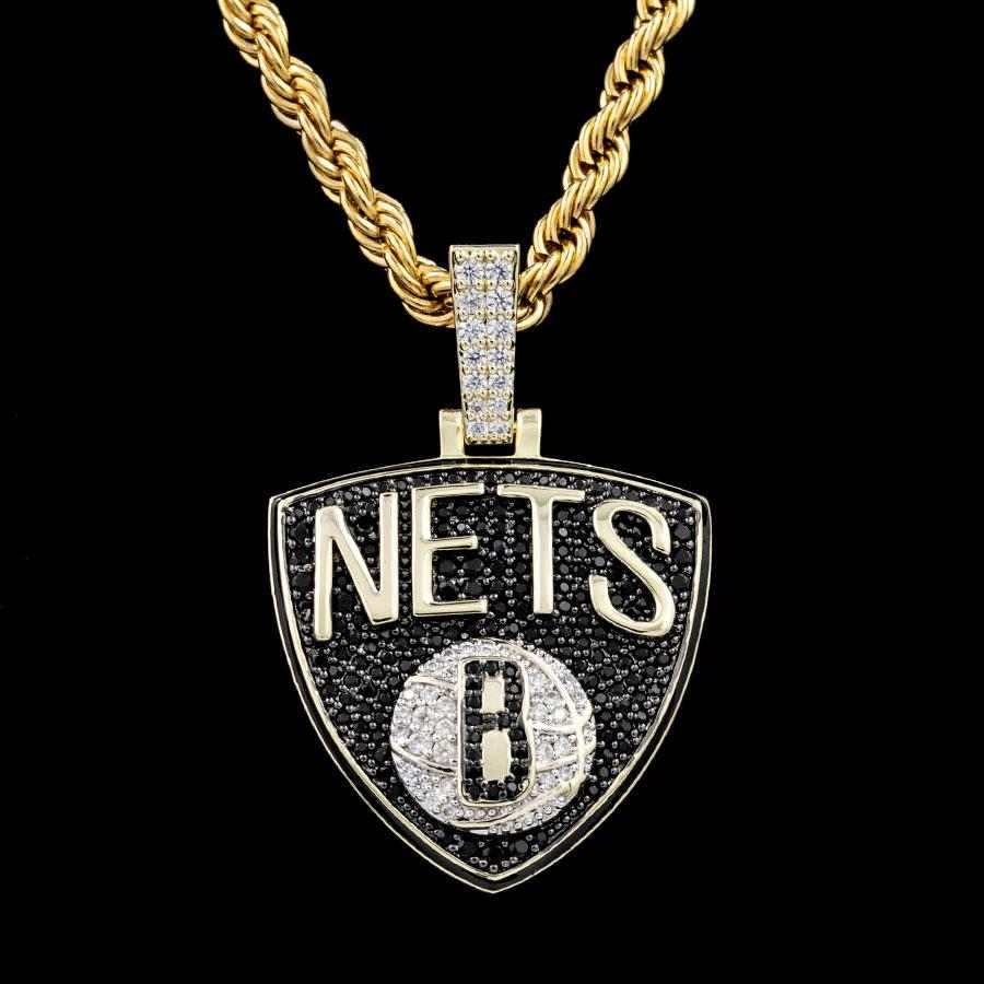 GLD Men Brooklyn Nets Official NBA Logo Pendant in Yellow Gold