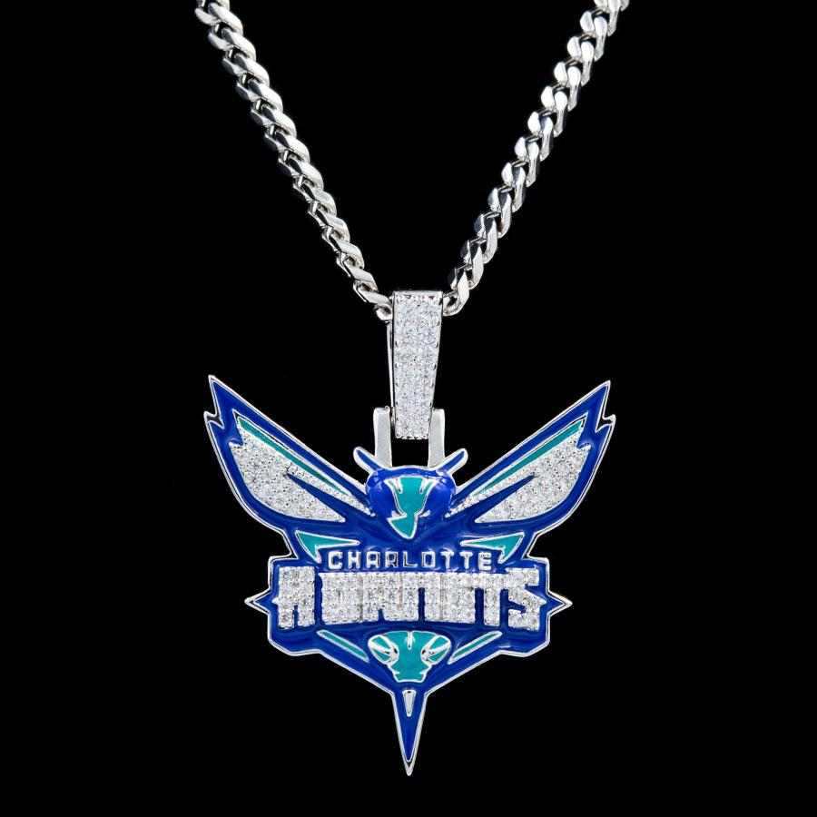 GLD Men Charlotte Hornets Official NBA Logo Pendant