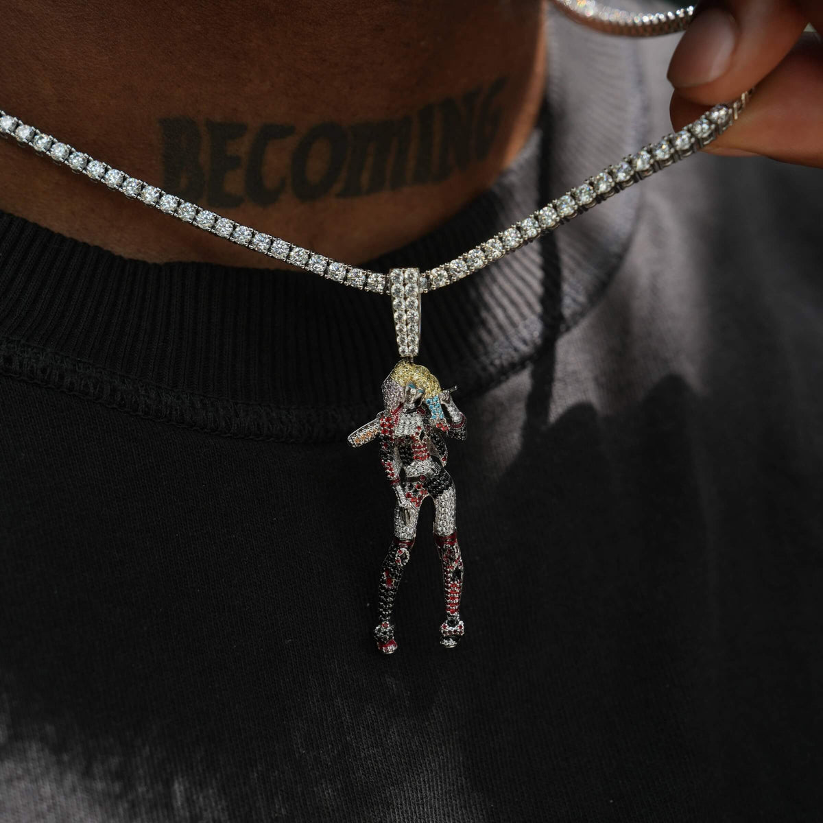 GLD Men Harley Quinn Body Official DC Comics Pendant in White Gold