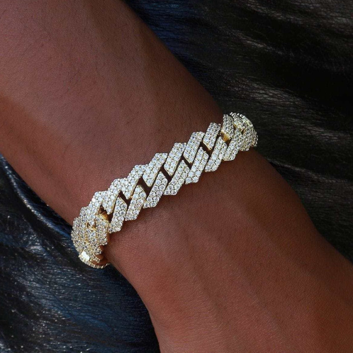 GLD PROMO - WOMEN Diamond Prong Link Bracelet in Yellow Gold - 12mm