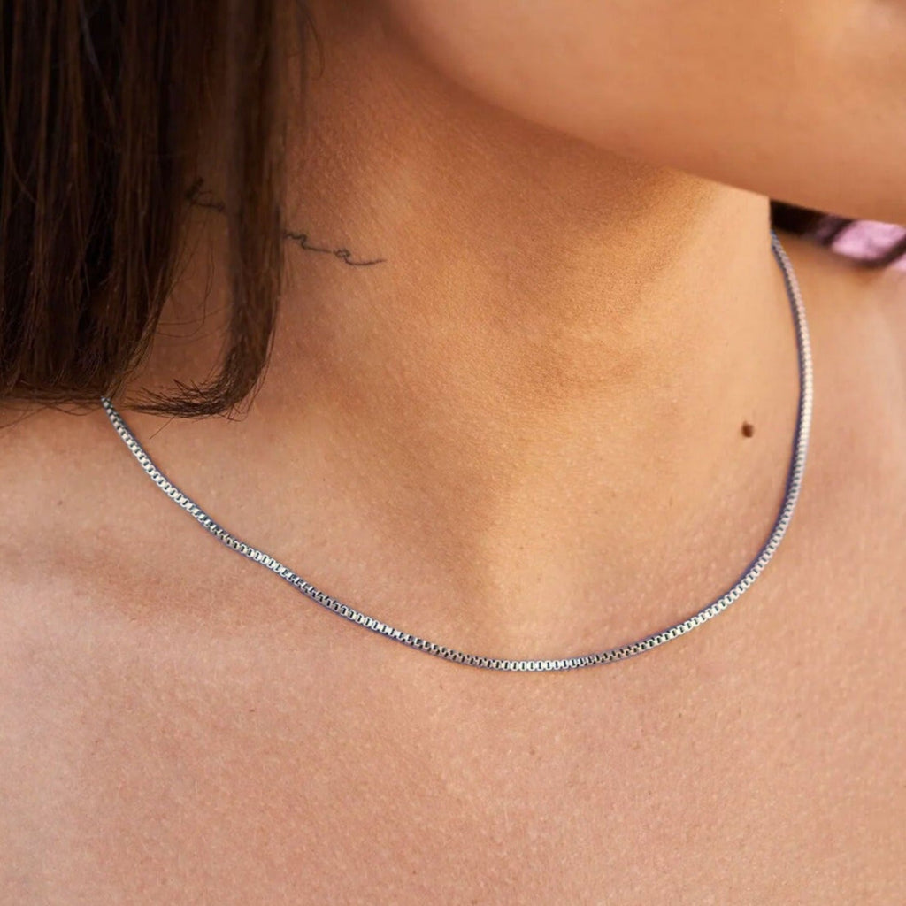 GLD PROMO - WOMEN Micro Box Chain Necklace in White Gold