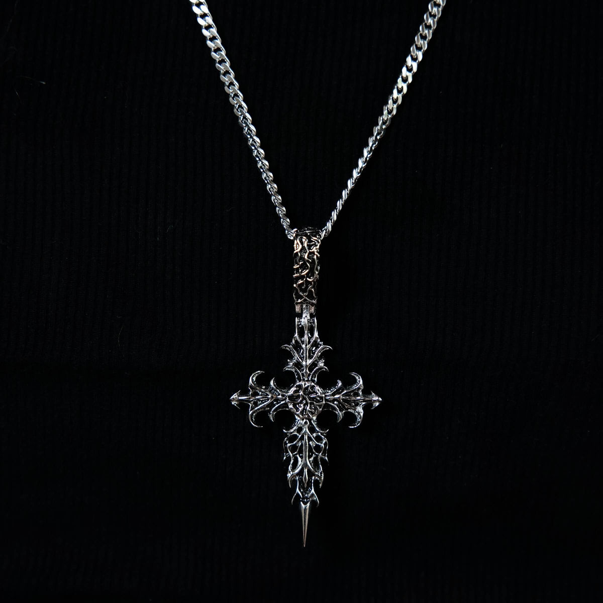 GLD Men Motivo Drago Cross Pendant