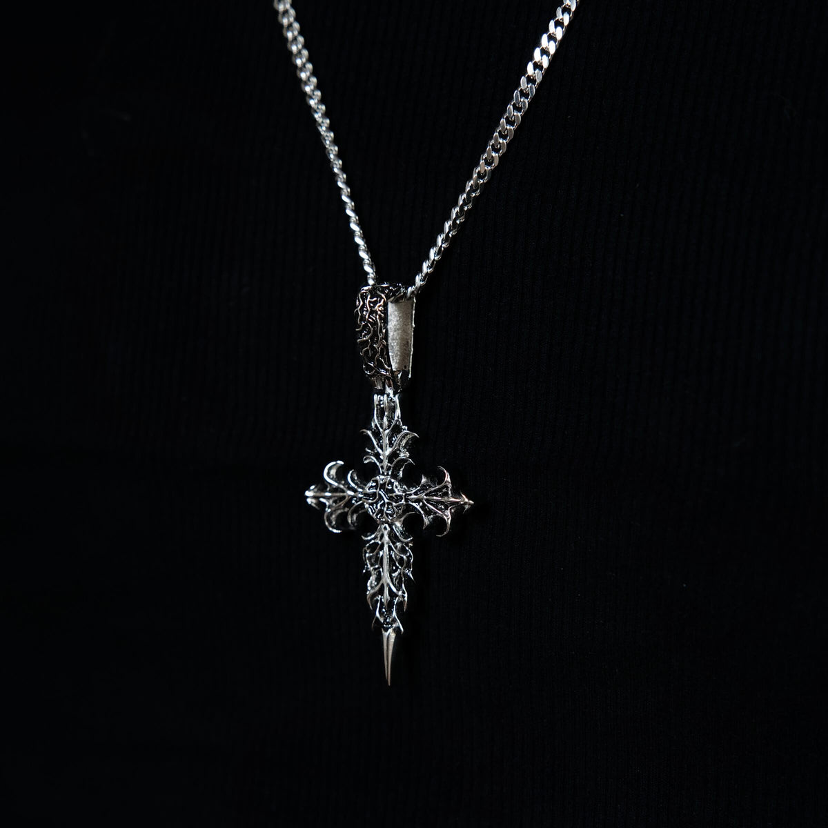 GLD Men Motivo Drago Cross Pendant